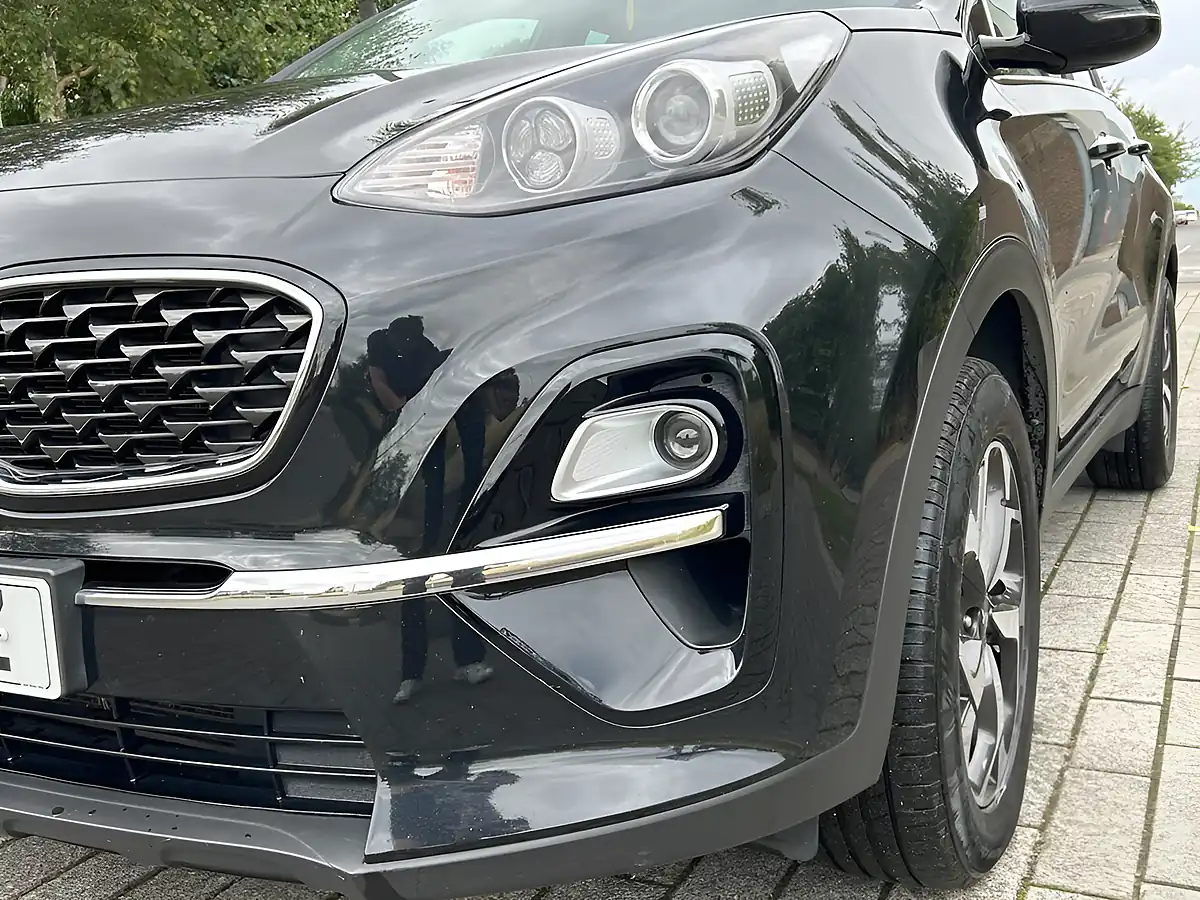 Used 2018 Kia Sportage 2 Black - Interior and Exterior details 7