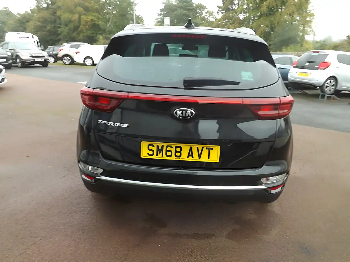 Used 2018 Kia Sportage 2 Black - Interior and Exterior details 8