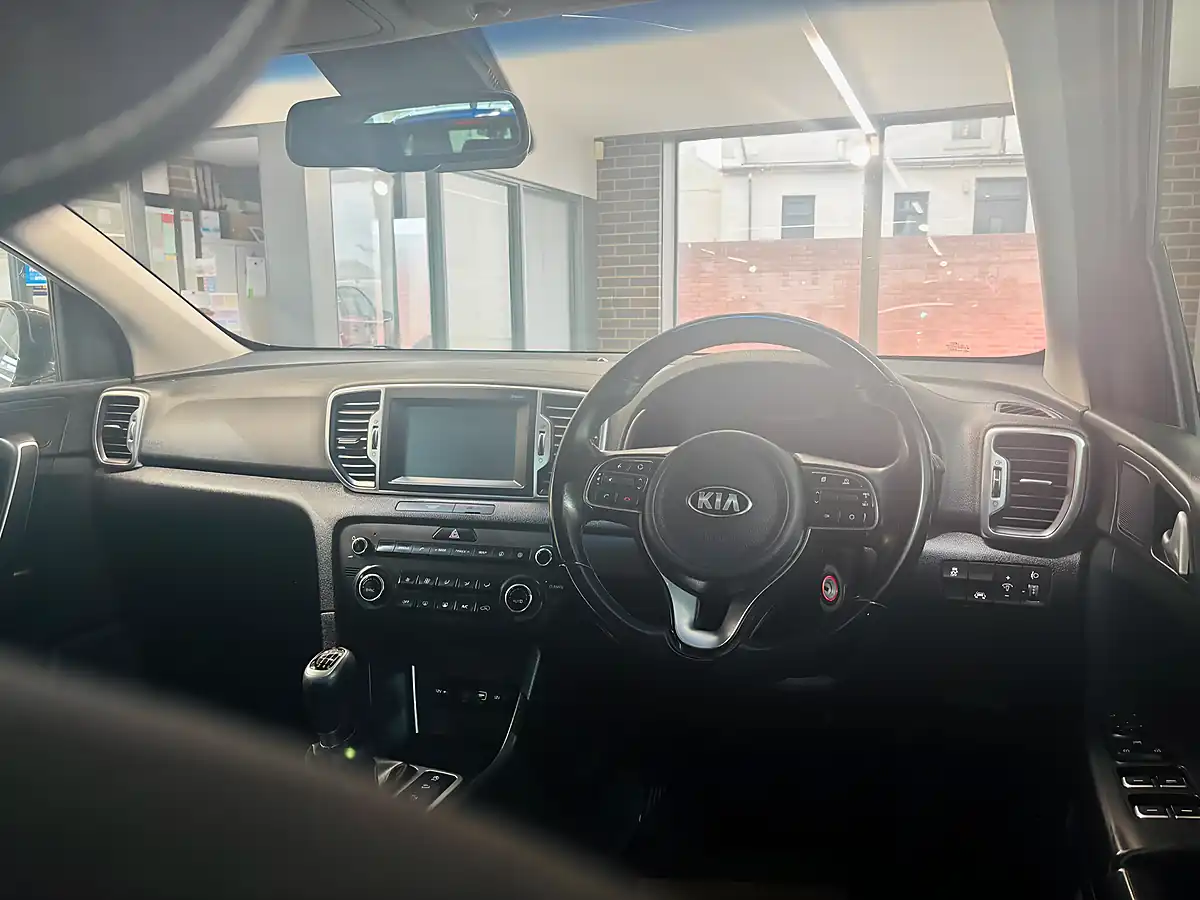 Used 2018 Kia Sportage 2 Euro 6 Black - Interior and Exterior details 13