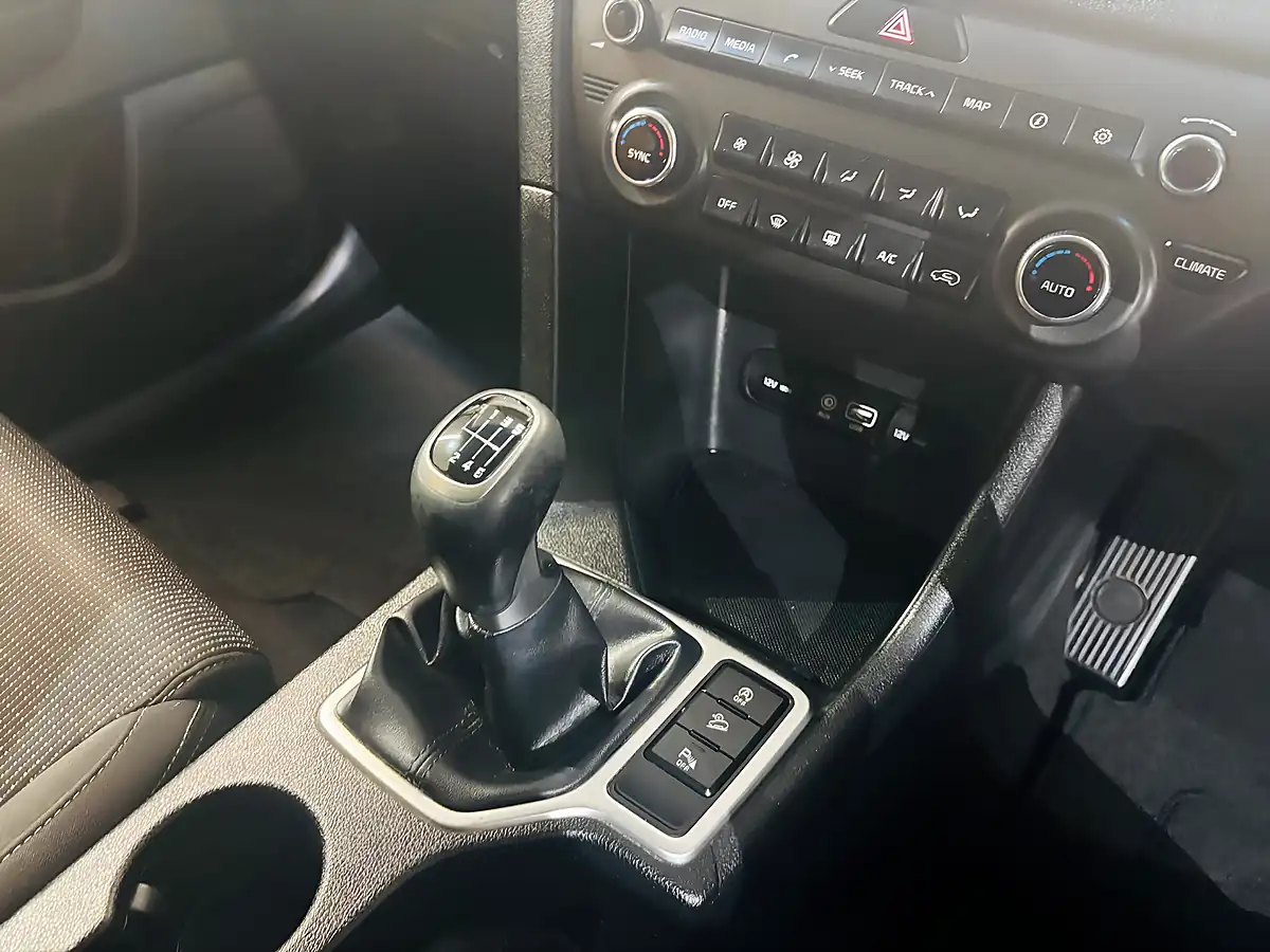 Used 2018 Kia Sportage 2 Euro 6 Black - Interior and Exterior details 16