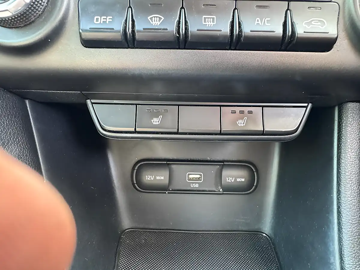 Used 2018 Kia Sportage 2 Grey - Interior and Exterior details 15