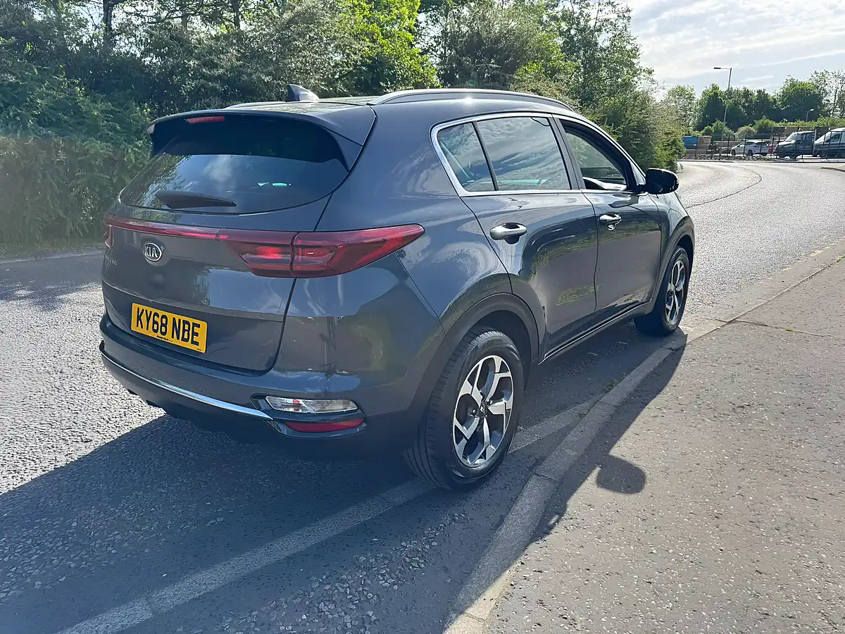 Used 2018 Kia Sportage 2 Grey - Interior and Exterior details 6