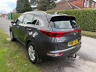 Used 2018 Kia Sportage 2 Grey - Interior and Exterior details 7