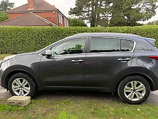Used 2018 Kia Sportage 2 Grey - Interior and Exterior details 8