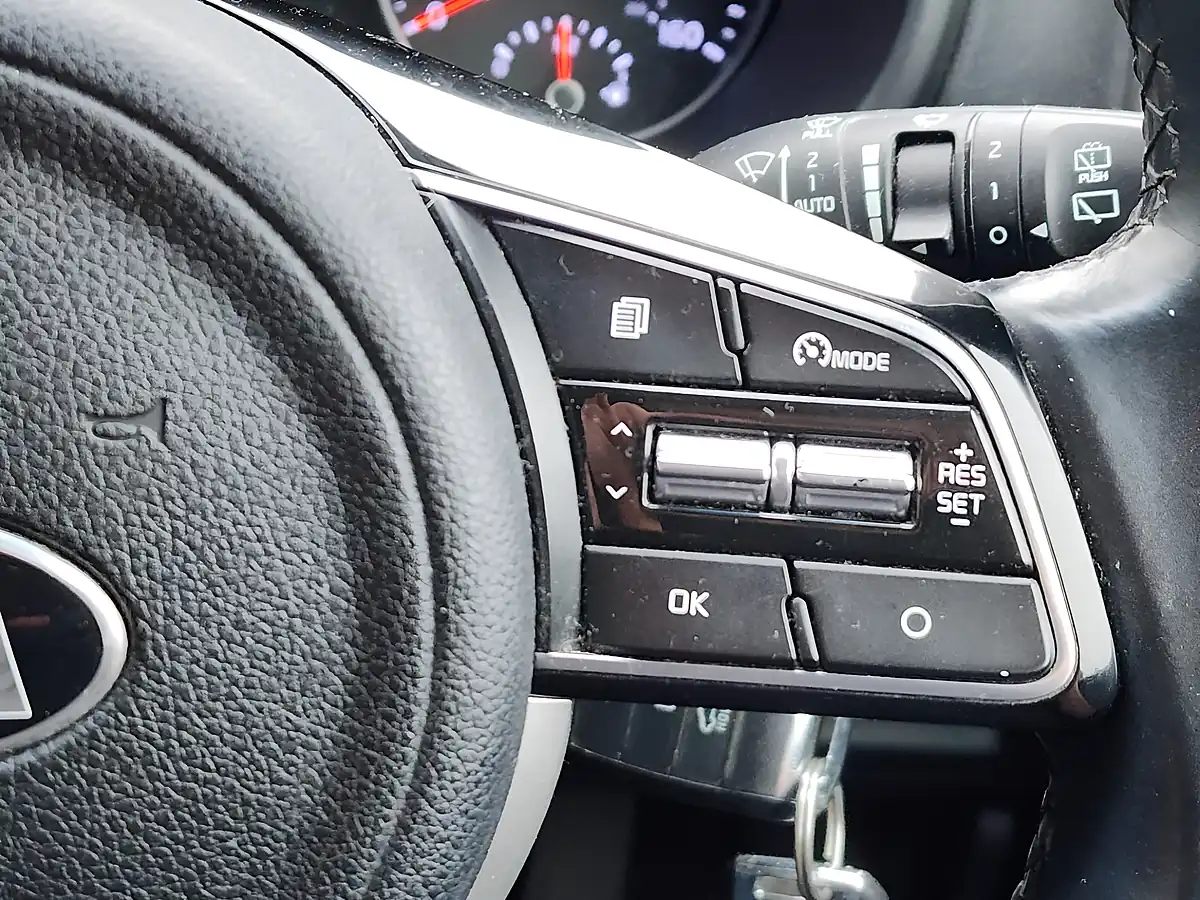 Used 2018 Kia Sportage 2 Red - Interior and Exterior details 17