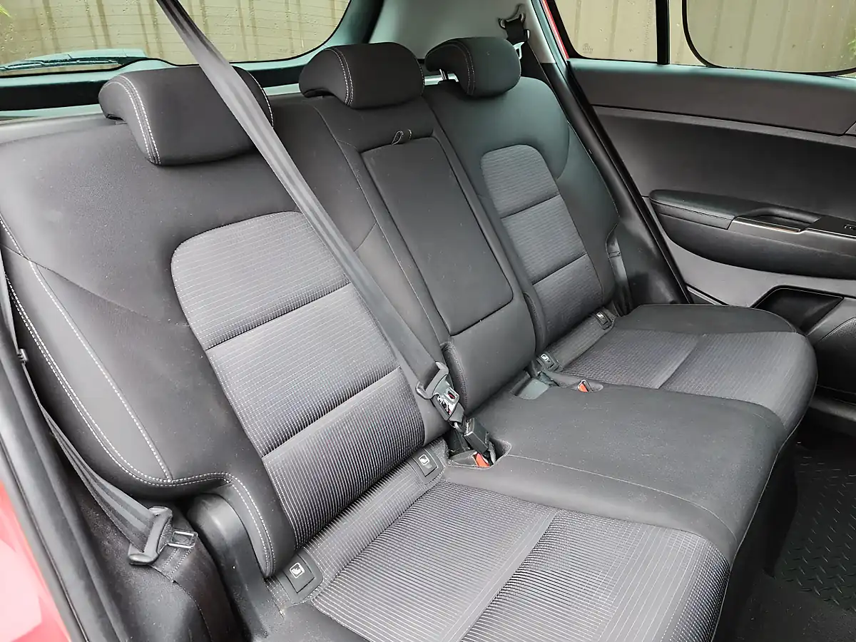 Used 2018 Kia Sportage 2 Red - Interior and Exterior details 19