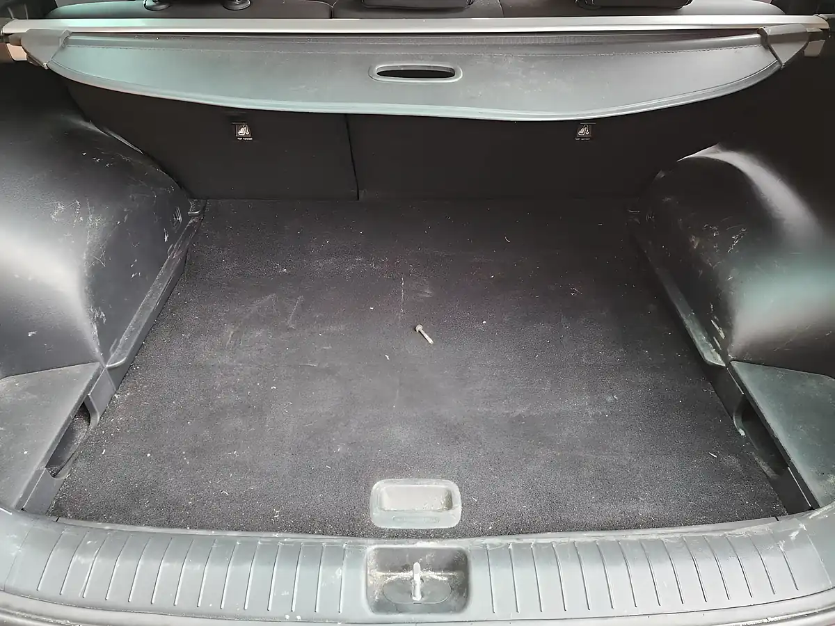 Used 2018 Kia Sportage 2 Red - Interior and Exterior details 20
