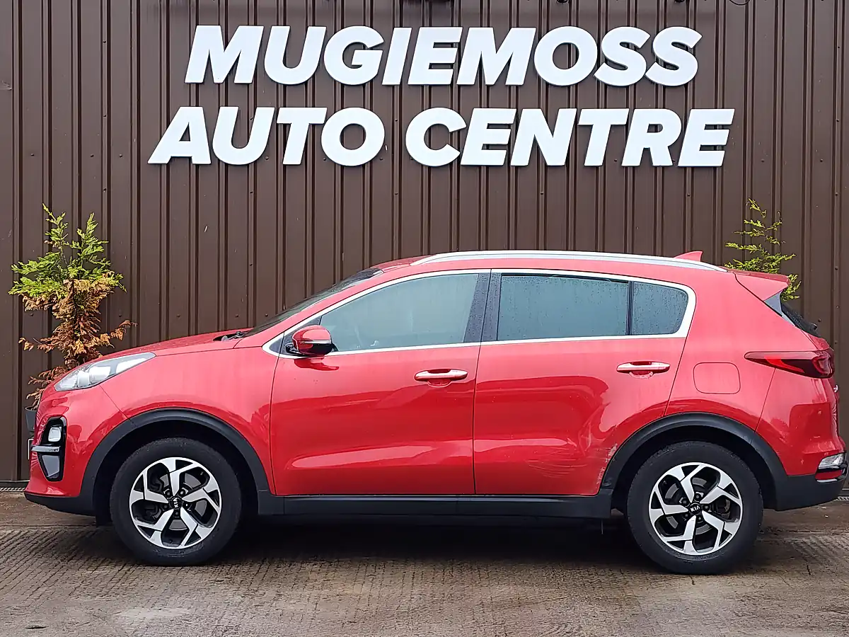 Used 2018 Kia Sportage 2 Red - Interior and Exterior details 4