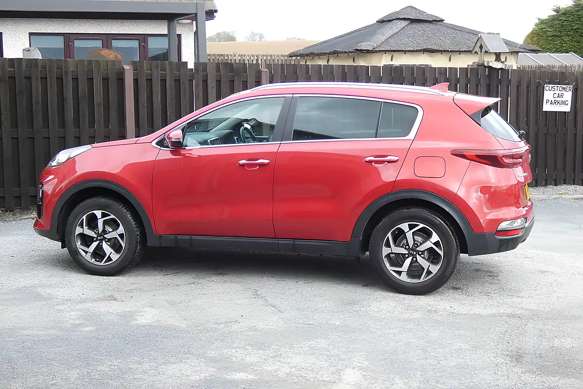 Used 2018 Kia Sportage 2 Red - Interior and Exterior details 5