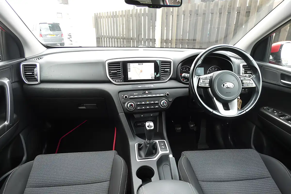 Used 2018 Kia Sportage 2 Red - Interior and Exterior details 7