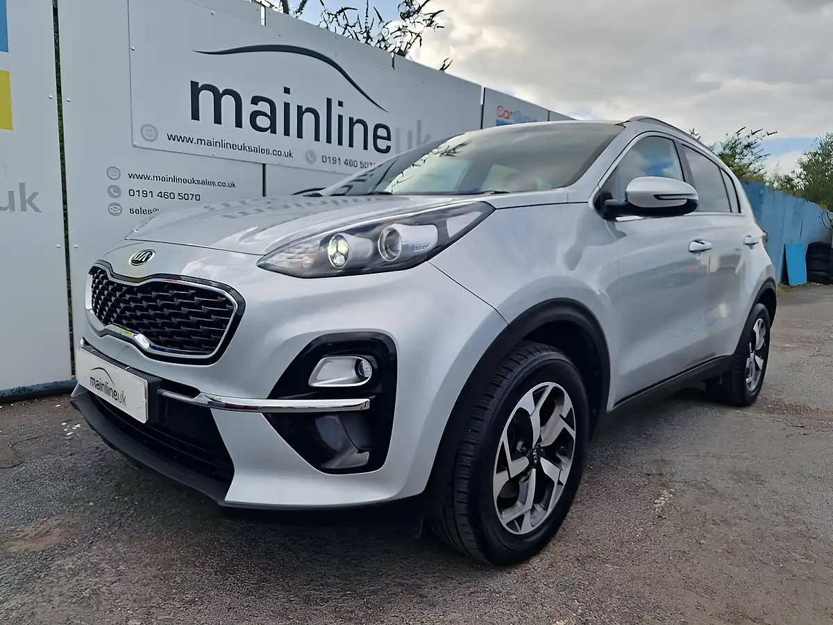 Used 2018 Kia Sportage 2 Silver - Interior and Exterior details 11