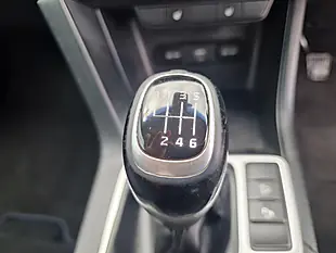 Used 2018 Kia Sportage 2 Silver - Interior and Exterior details 16