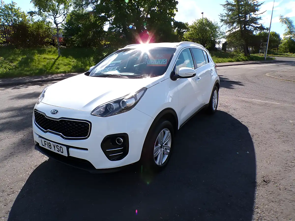 Used 2018 Kia Sportage 2 White - Interior and Exterior details 14