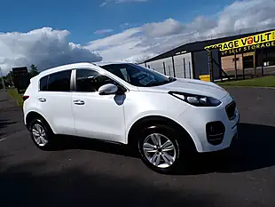 Used 2018 Kia Sportage 2 White - Interior and Exterior details 16