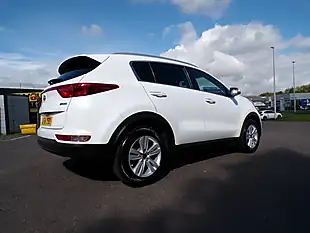 Used 2018 Kia Sportage 2 White - Interior and Exterior details 7