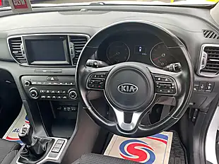 Used 2018 Kia Sportage 2 White - Interior and Exterior details 16