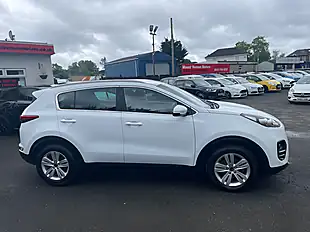 Used 2018 Kia Sportage 2 White - Interior and Exterior details 9