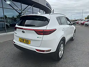 Used 2018 Kia Sportage 2 White - Interior and Exterior details 8