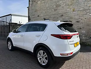 Used 2018 Kia Sportage 2 White - Interior and Exterior details 12