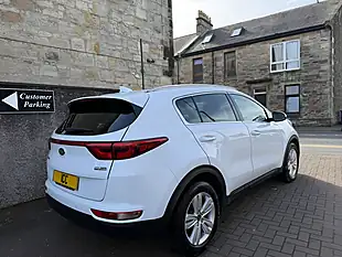 Used 2018 Kia Sportage 2 White - Interior and Exterior details 2