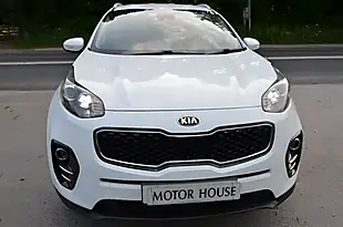 Used 2018 Kia Sportage 2 White - Interior and Exterior details 9