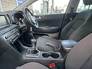 Used 2018 Kia Sportage 2 White - Interior and Exterior details 10