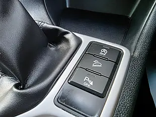 Used 2018 Kia Sportage 2 White - Interior and Exterior details 12