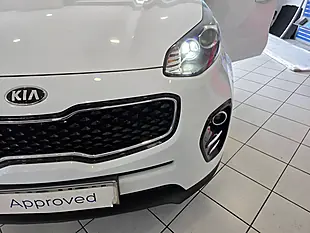 Used 2018 Kia Sportage 2 White - Interior and Exterior details 6