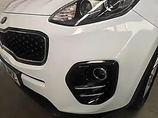 Used 2018 Kia Sportage 2 White - Interior and Exterior details 10