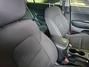 Used 2018 Kia Sportage 2 White - Interior and Exterior details 15