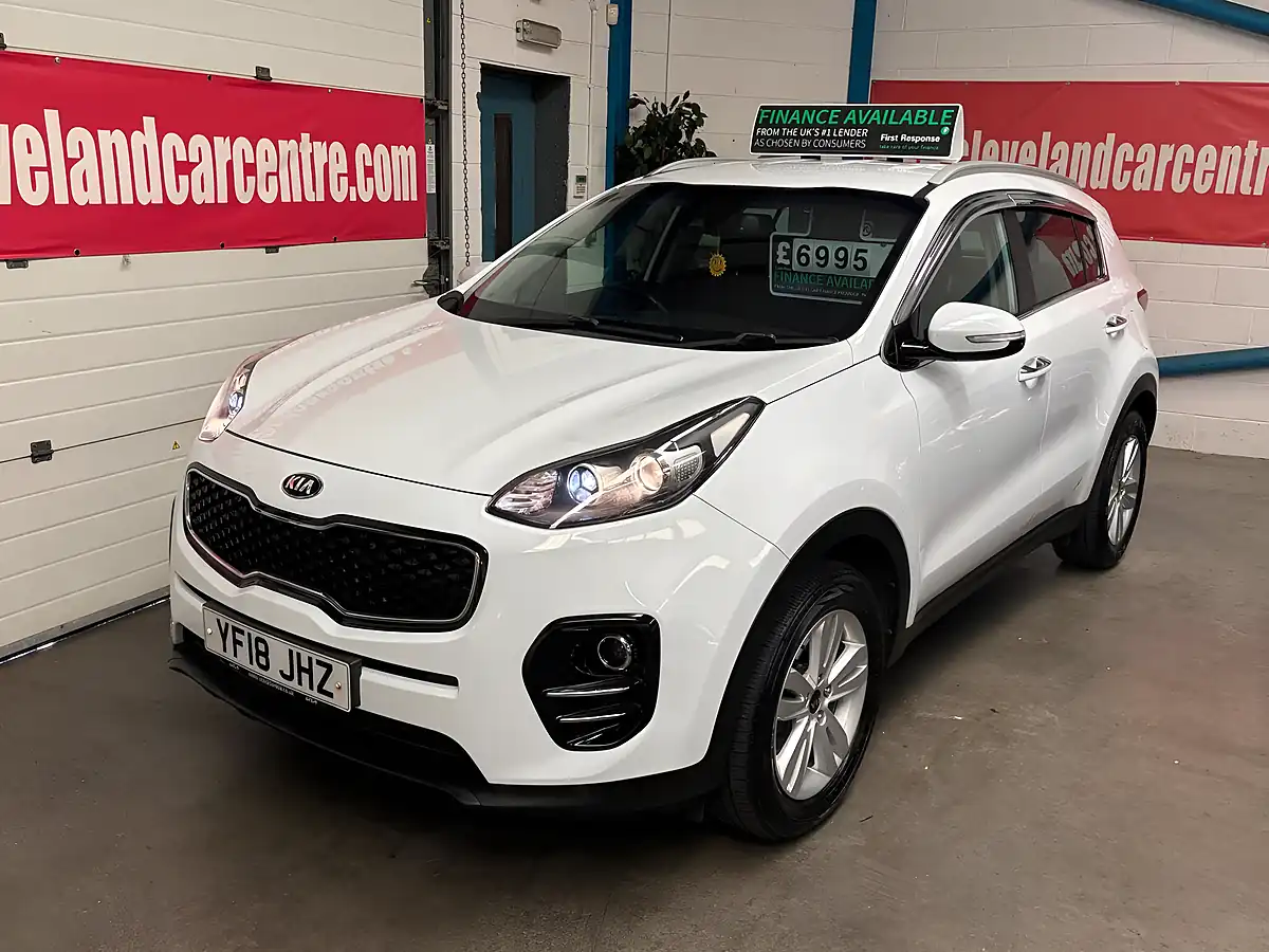 Used 2018 Kia Sportage 2 White - Interior and Exterior details 7