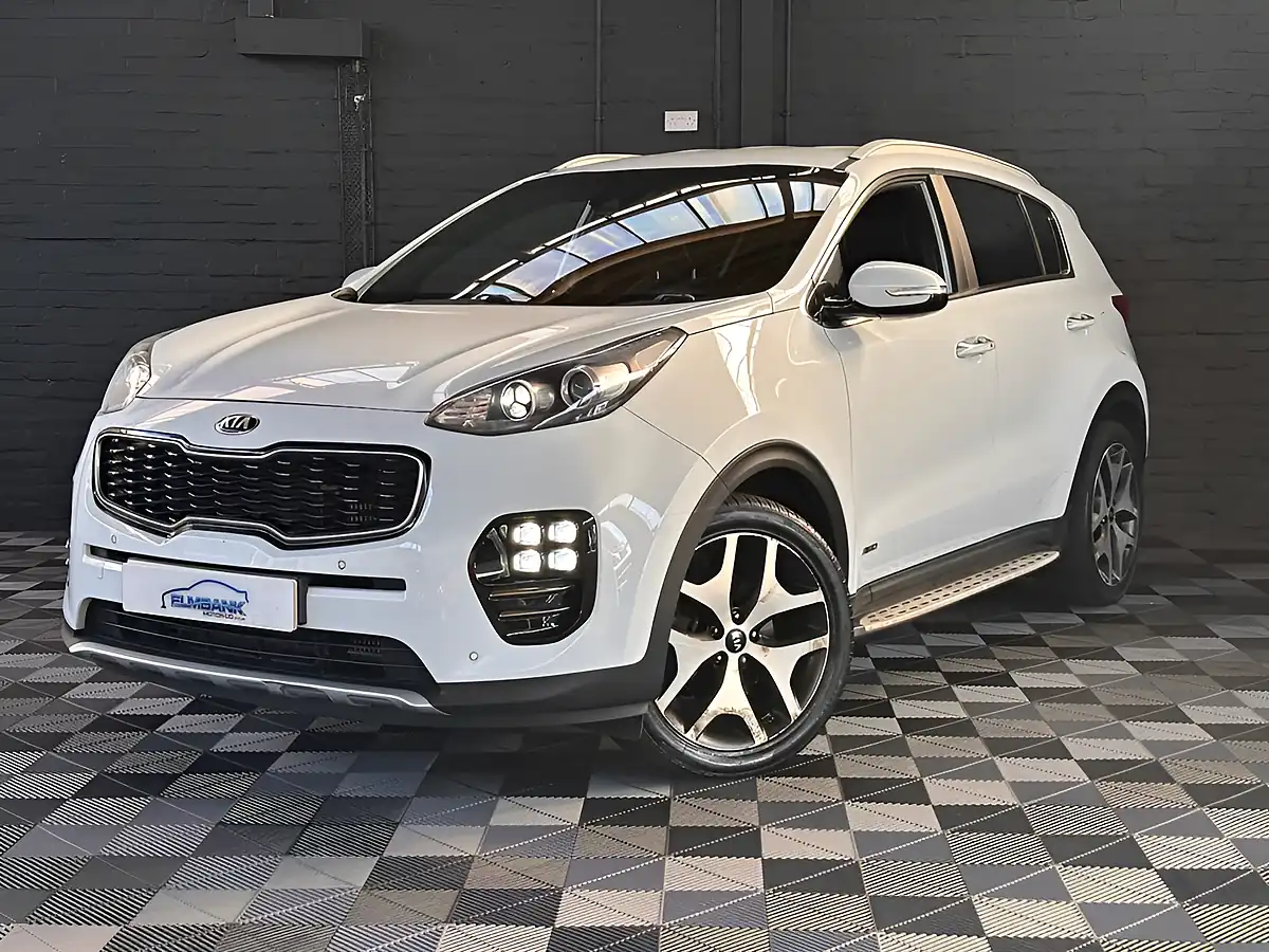 Used 2018 Kia Sportage 3 Arctic White - Front View