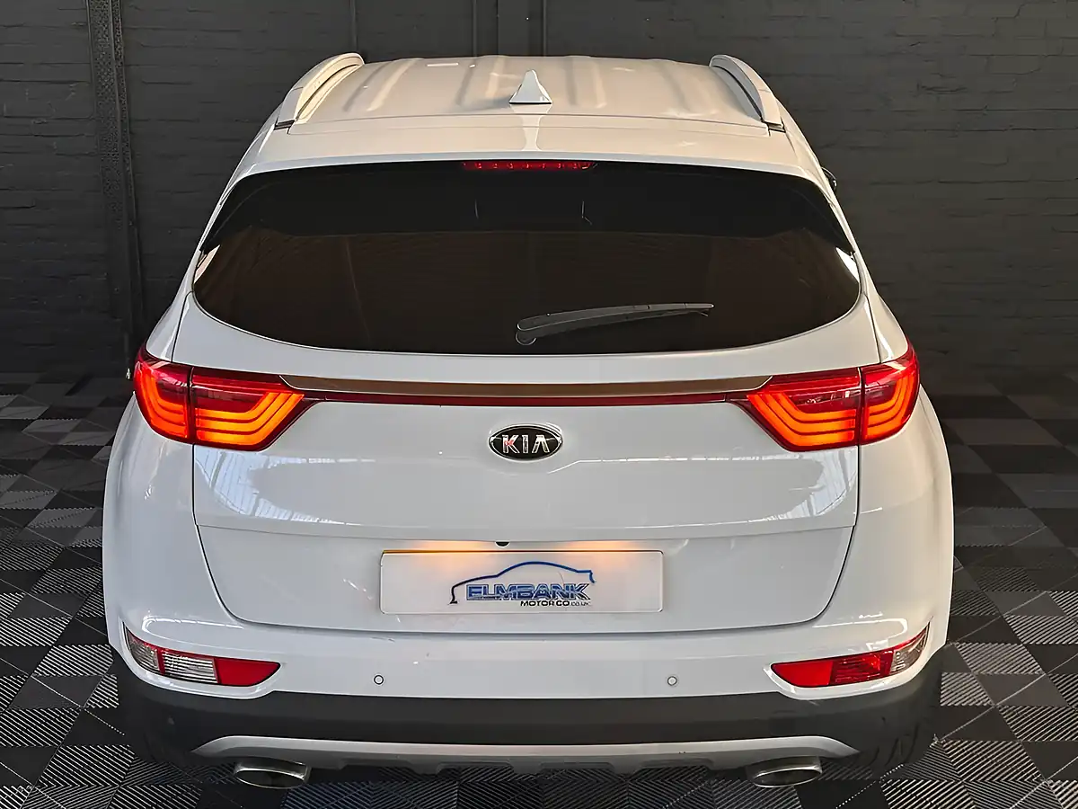 Used 2018 Kia Sportage 3 Arctic White - Interior and Exterior details 14
