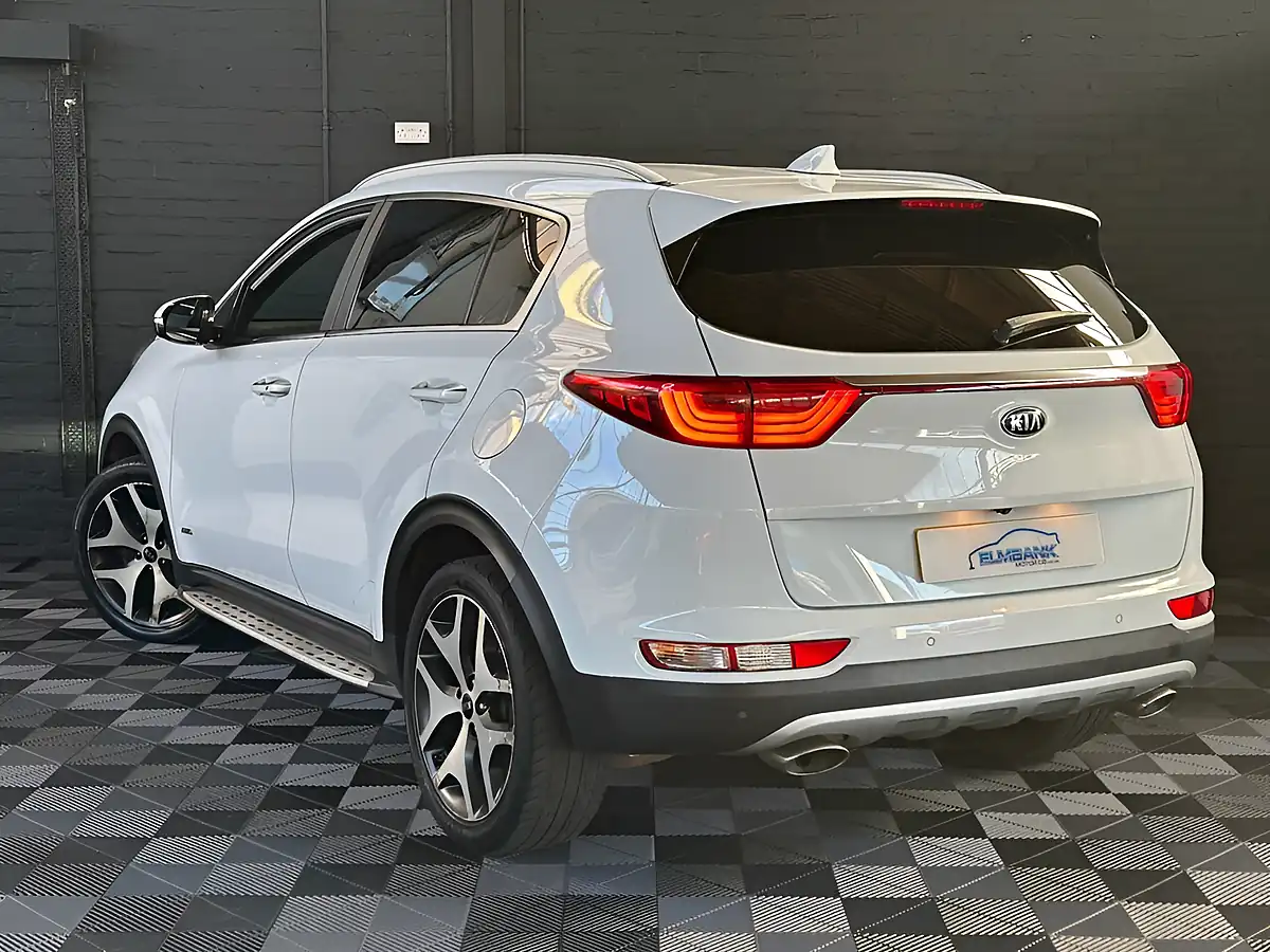 Used 2018 Kia Sportage 3 Arctic White - Interior and Exterior details 15