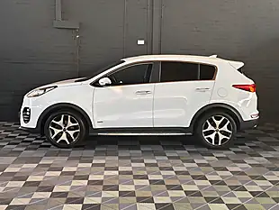 Used 2018 Kia Sportage 3 Arctic White - Interior and Exterior details 18
