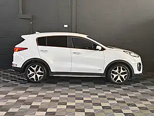 Used 2018 Kia Sportage 3 Arctic White - Interior and Exterior details 3