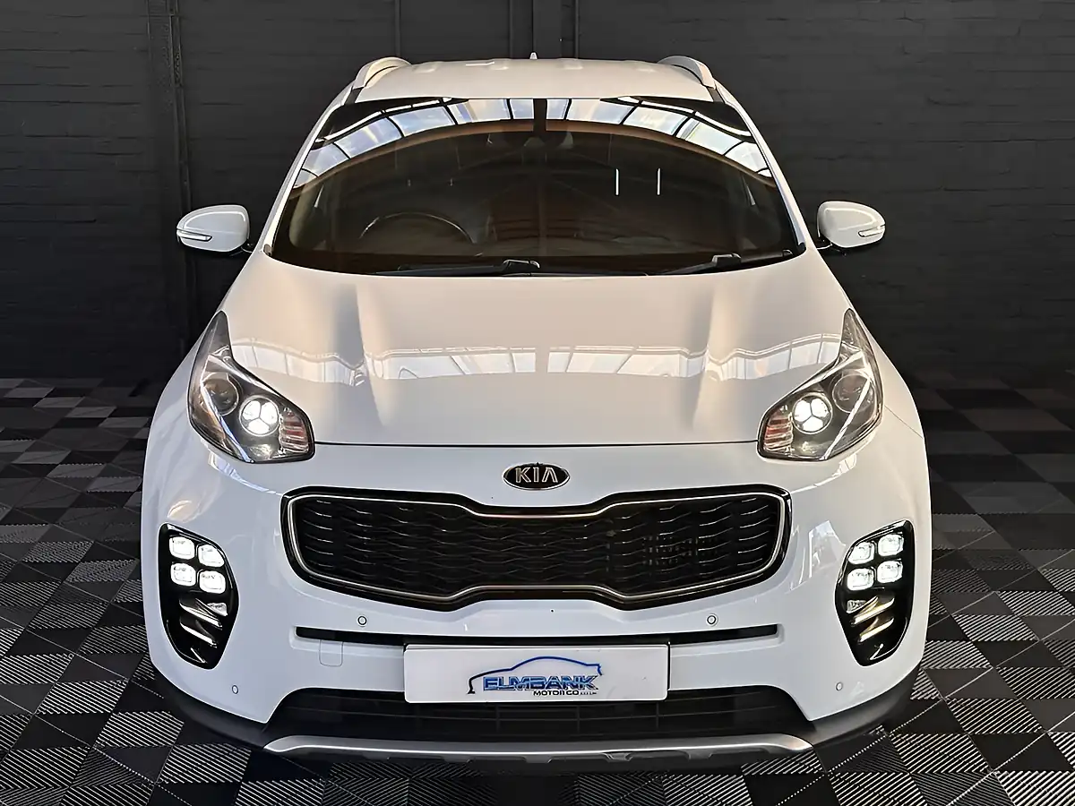 Used 2018 Kia Sportage 3 Arctic White - Interior and Exterior details 7