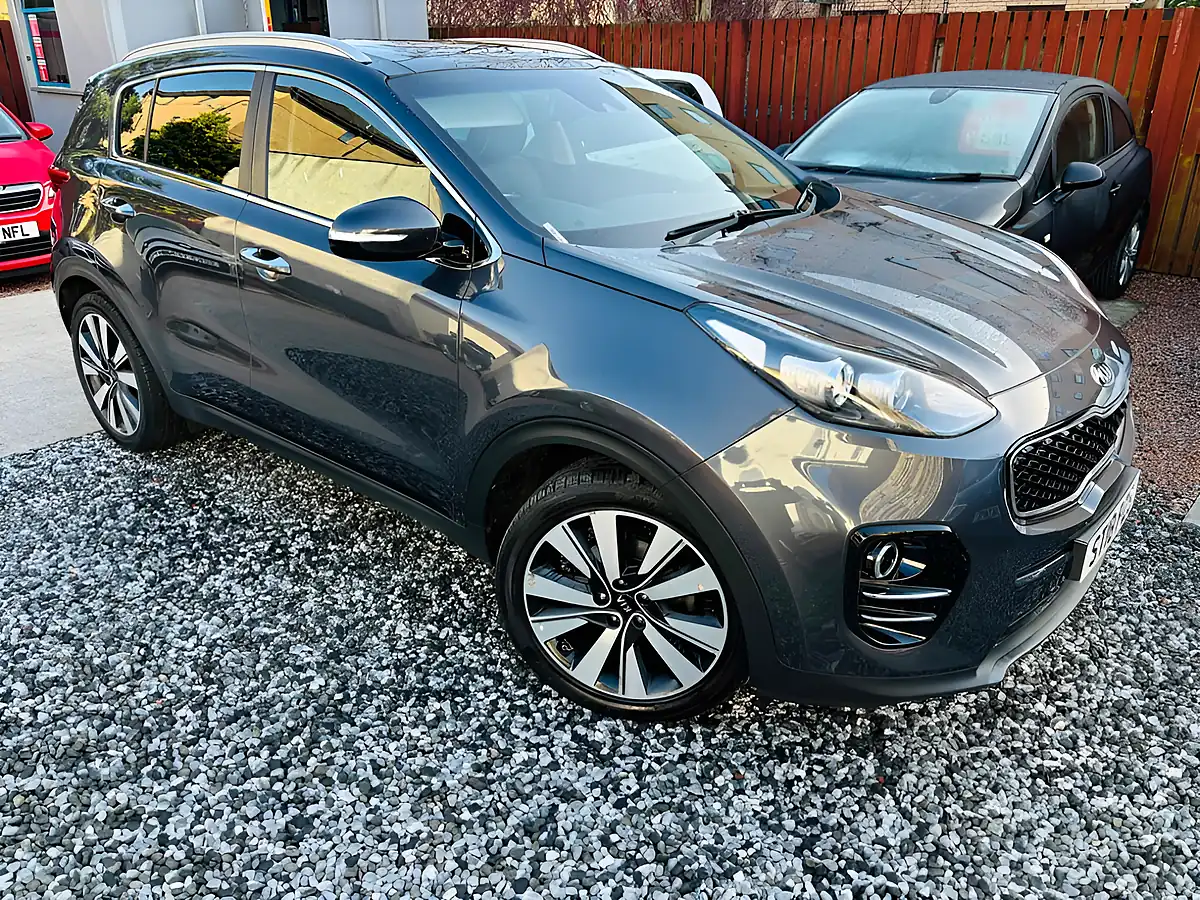 Used 2018 Kia Sportage 3 Silver - Front View