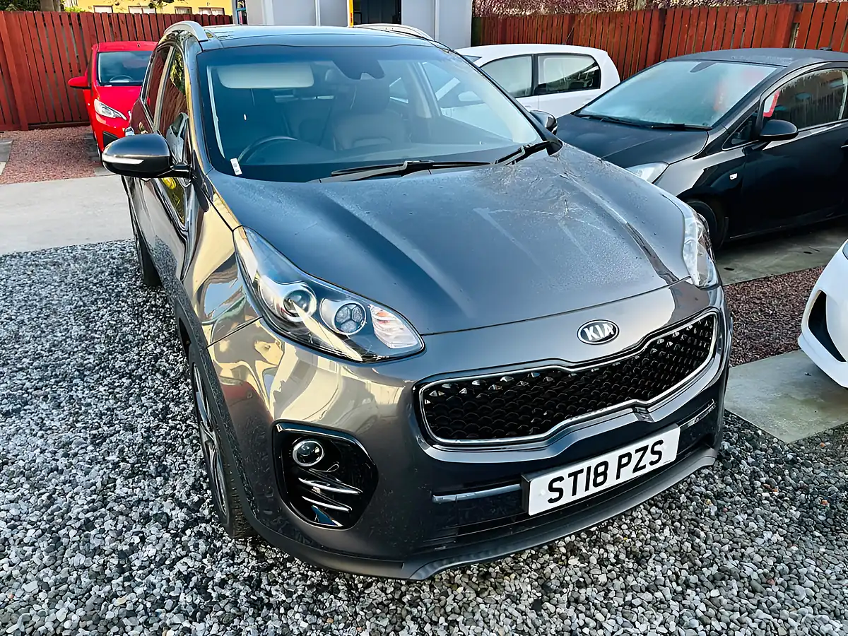 Used 2018 Kia Sportage 3 Silver - Interior and Exterior details 10