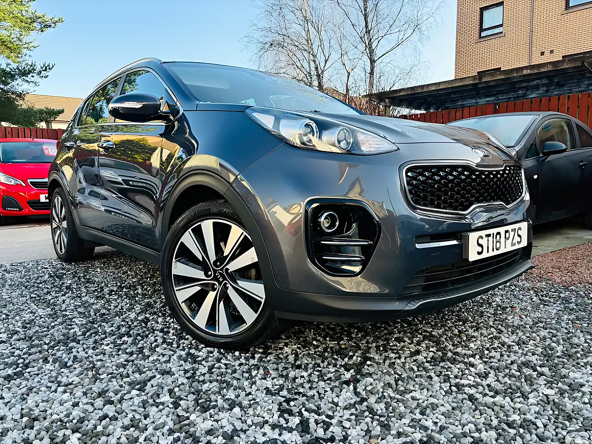 Used 2018 Kia Sportage 3 Silver - Interior and Exterior details 5