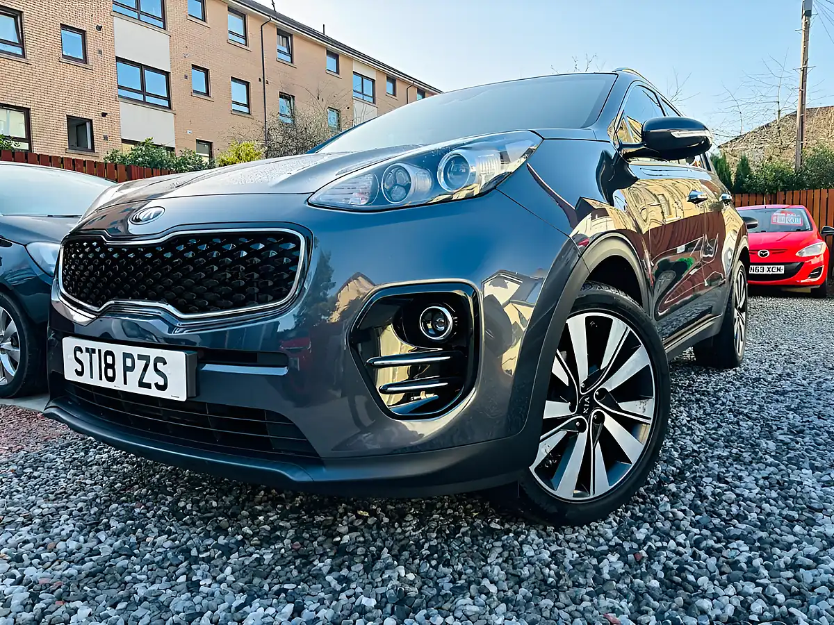 Used 2018 Kia Sportage 3 Silver - Interior and Exterior details 6