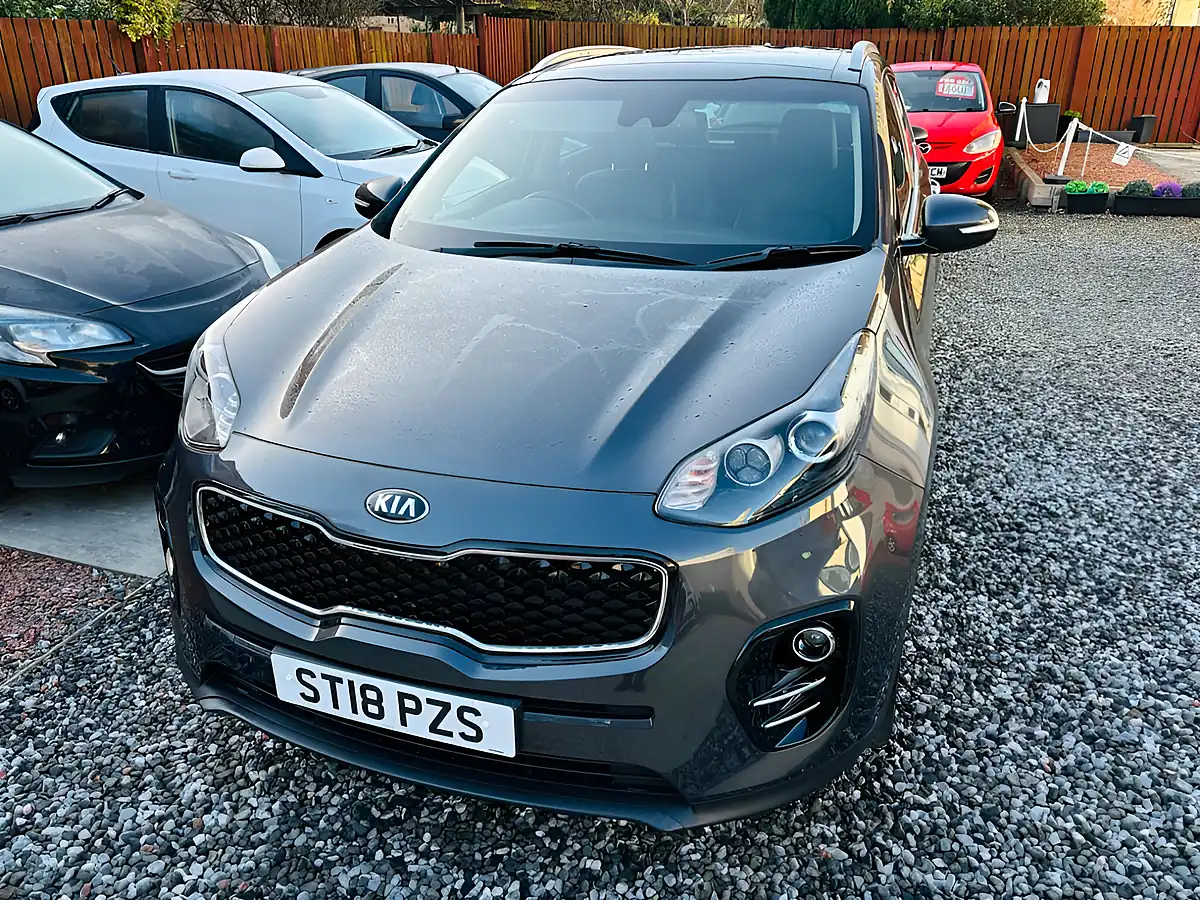 Used 2018 Kia Sportage 3 Silver - Interior and Exterior details 7