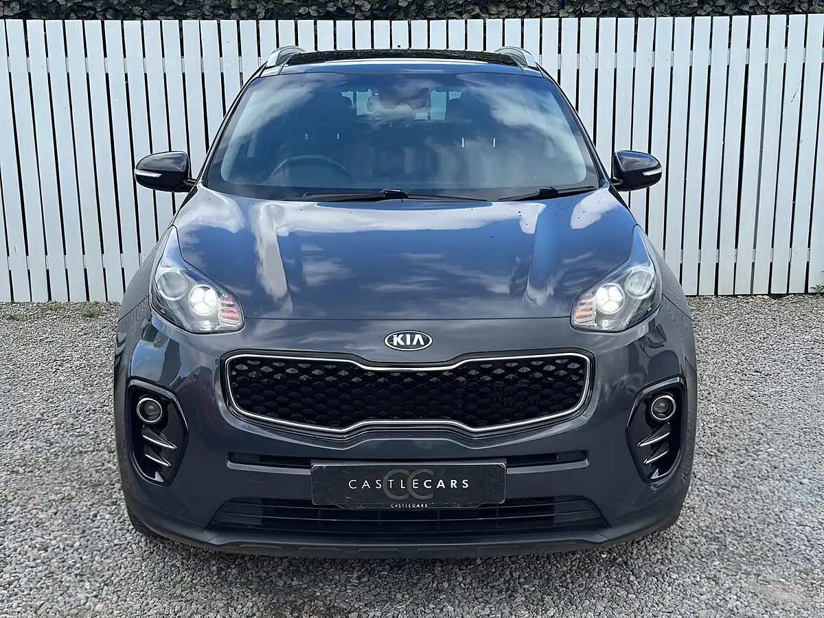 Used 2018 Kia Sportage 3 Silver - Interior and Exterior details 2
