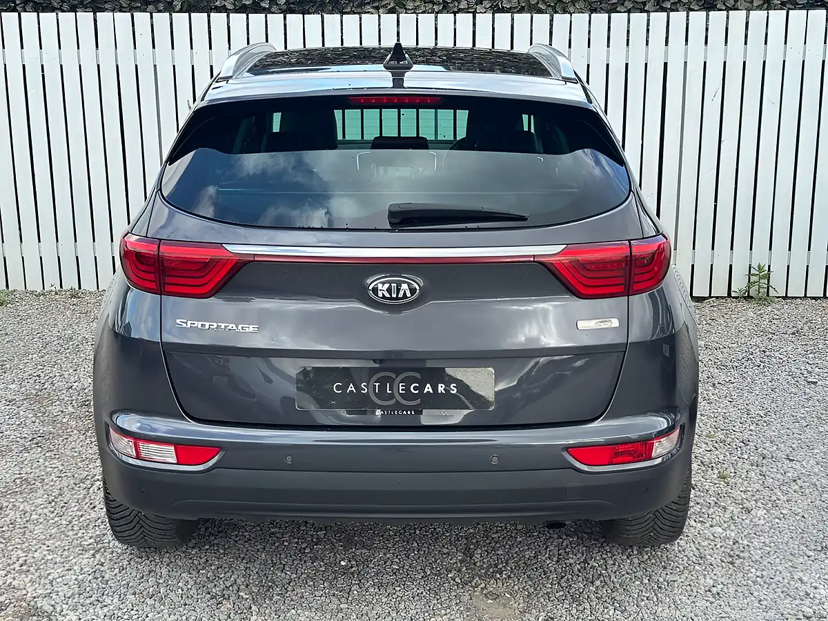 Used 2018 Kia Sportage 3 Silver - Interior and Exterior details 5