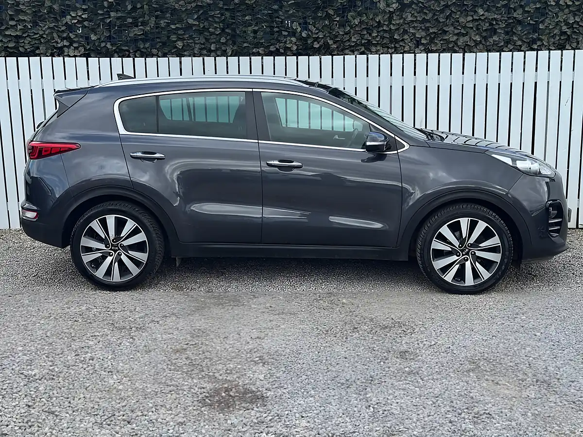 Used 2018 Kia Sportage 3 Silver - Interior and Exterior details 7