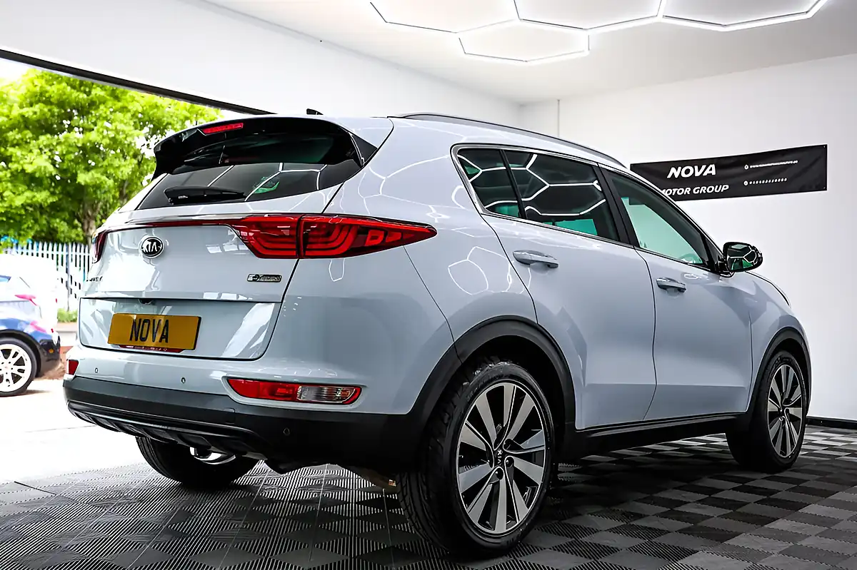 Used 2018 Kia Sportage 3 White - Interior and Exterior details 10