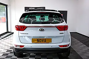 Used 2018 Kia Sportage 3 White - Interior and Exterior details 11