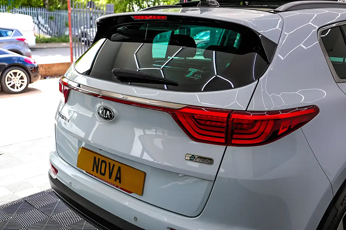 Used 2018 Kia Sportage 3 White - Interior and Exterior details 13
