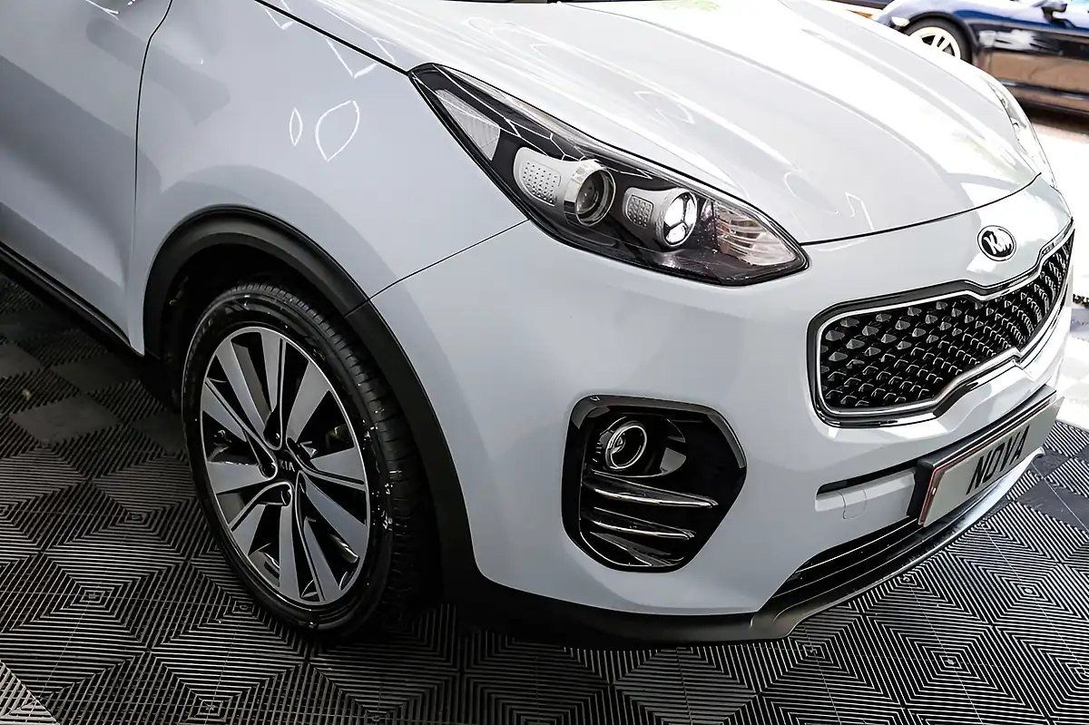Used 2018 Kia Sportage 3 White - Interior and Exterior details 17
