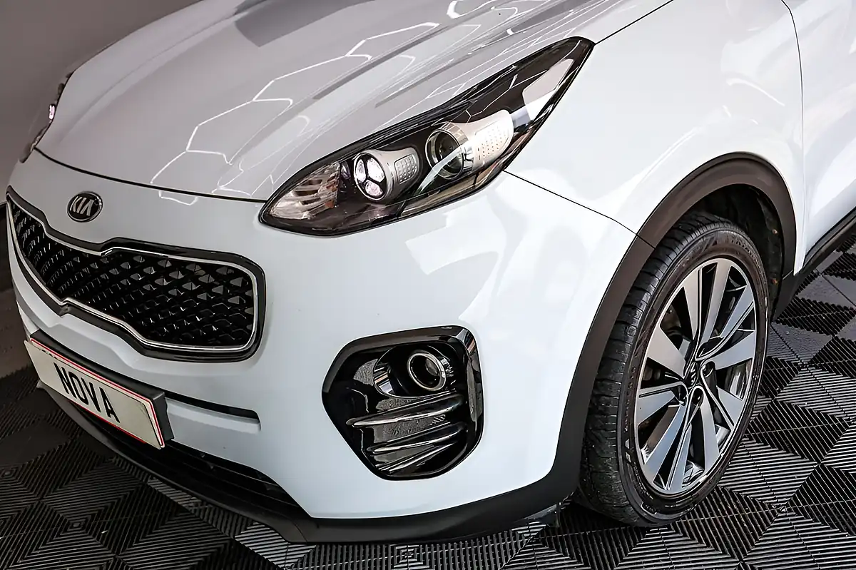 Used 2018 Kia Sportage 3 White - Interior and Exterior details 18